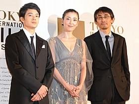 「紙の月」主演の宮沢りえ、池松壮亮(左)と吉田大八監督「MIRACLE デビクロくんの恋と魔法」