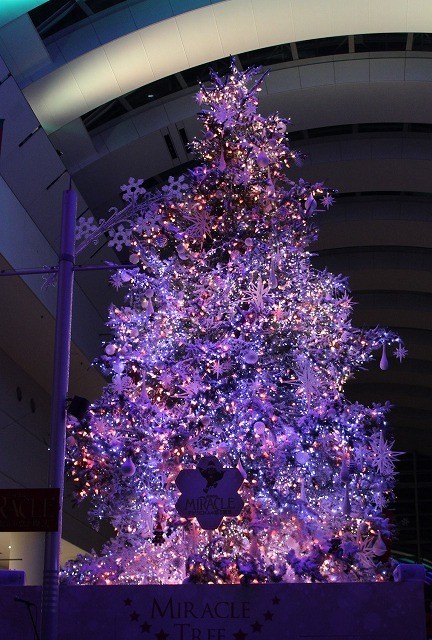 横浜みなとみらいに巨大クリスマスツリー、「MIRACLE デビクロくんの恋と魔法」とコラボ - 画像5