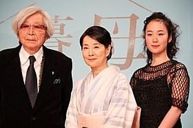 (左から)山田洋次監督、吉永小百合、黒木華「母と暮せば」