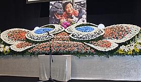 川北紘一監督に約580人が最後の別れ「ゴジラ」