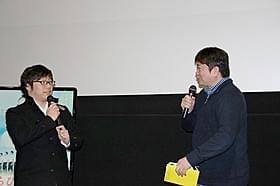 三木孝浩監督(左)と本広克行監督「くちびるに歌を」