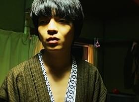 岡山天音&門脇麦主演の短編映画「死と恋と波と」「死と恋と波と」