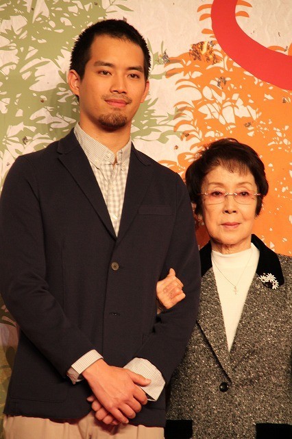 鈴木京香「おかあさんの木」撮了に感無量「子をもつ日本中のお母さんに見てもらいたい」
