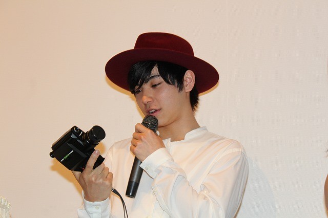 村上虹郎、堀江慶監督に8ミリカメラ贈られ感動も「ここでは泣けないです！」 - 画像4