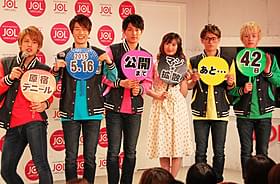 息の合った掛け合いを披露した武田梨奈とBEE SHUFFLE「原宿デニール」