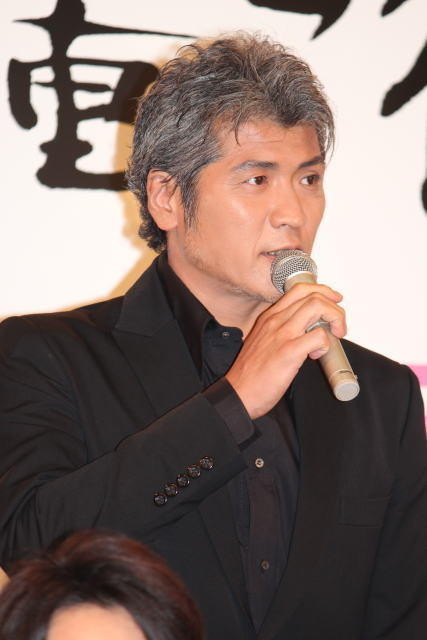 「あぶ刑事」史上最強最悪の敵役・吉川晃司、バイク事故でチーフプロデューサーがコメント