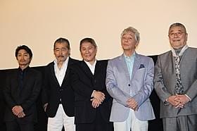 初日挨拶に立った北野武監督、藤竜也ら「龍三と七人の子分たち」