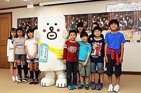 田辺誠一が手がけたキャラクター「かっこいい犬。」のもっちー「おかあさんの木」