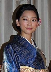 着物姿で登壇した杏「百日紅 Miss HOKUSAI」