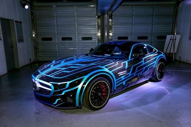 仮面ライダードライブ とメルセデス ベンツがコラボ Amg Gtが劇中に登場 映画ニュース 映画 Com