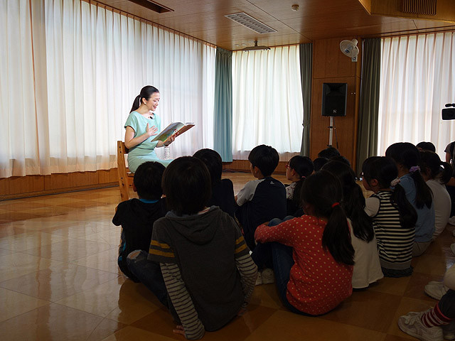 鈴木京香、「おかあさんの木」舞台の長野県で自身発案の読み聞かせキャンペーン開始