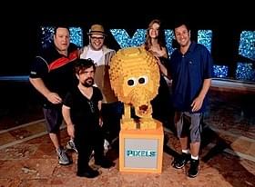 元ゲームオタクたちが地球侵略の危機に立ち向かう 異色のディザスターパニック映画「ピクセル」