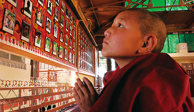 非暴力の闘いを続けるチベットの人々をとらえたドキュメンタリー「ルンタ」予告編