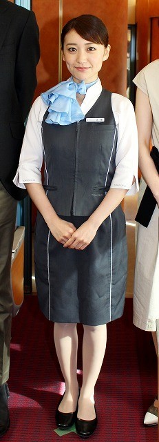 大島優子、アテンダント制服姿で映画をPR！「次はニッカポッカ」に意欲 - 画像2