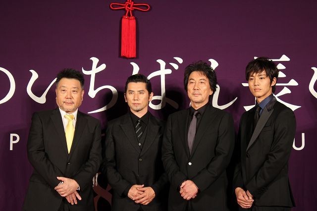 「日本のいちばん長い日」舞台挨拶に参加した （左から）原田眞人監督、役所広司、本木雅弘、松坂桃李