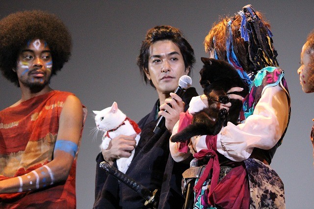 北村一輝、「猫侍」共演LiLiCoからの「好きです」告白に苦笑い - 画像6