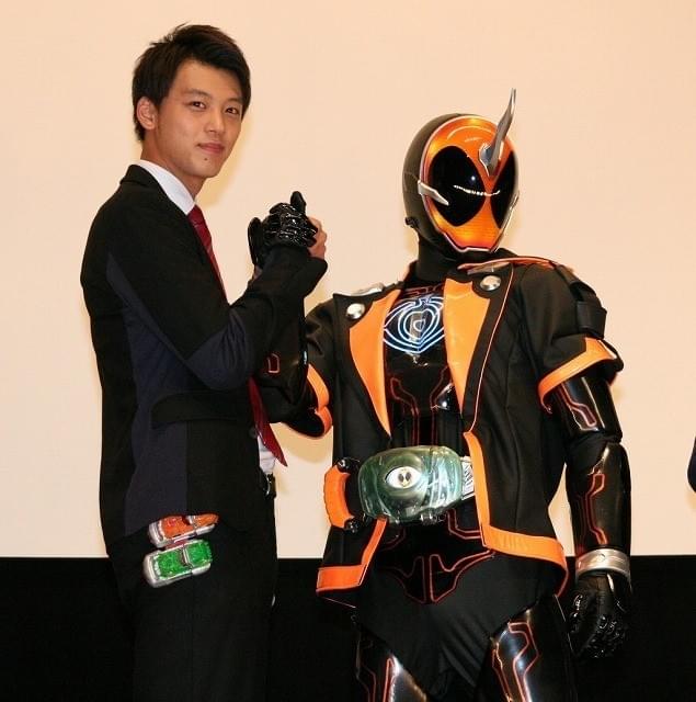 ゴーストとドライブが10年前の過去で出会ったのは 仮面ライダー Movie大戦 第7弾予告完成 映画ニュース 映画 Com