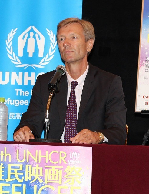 難民問題の危機的な状況を訴えた マイケル・リンデンバウアーUNHCR駐日代表