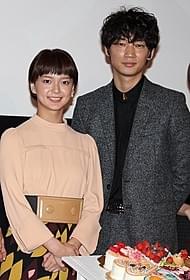 息の合った掛け合いを見せた多部未華子と綾野剛「ピース オブ ケイク」