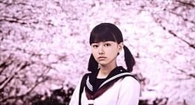 映画初主演を飾る山本舞香「桜ノ雨」