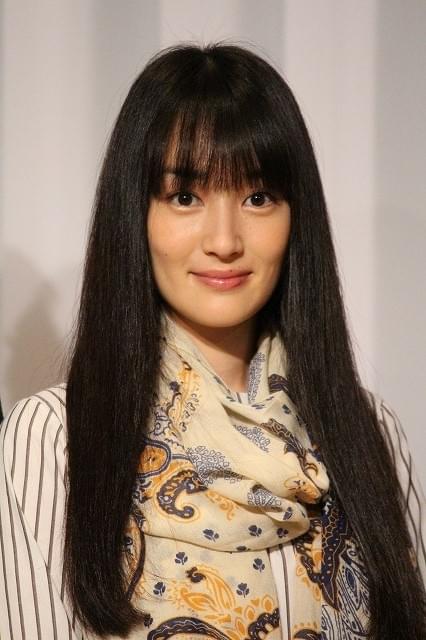 高梨臨、月9ドラマ初出演！美人英会話講師役への意気込み明かす