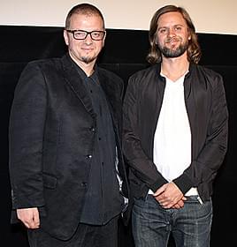 ロドリゴ・プラ監督と プロデューサーのサンディーノ・サラビア・ビナイ「モンスター・ウィズ・サウザン・ヘッズ」