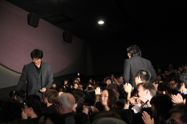 紀里谷和明＆伊原剛志、350人のファンに感激＆名刺手渡し「ラスト・ナイツ」アピール - 画像3