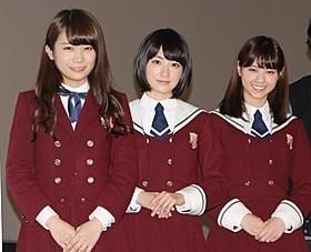 舞台挨拶を行った(左から)秋元真夏、生駒里奈、西野七瀬「悲しみの忘れ方 DOCUMENTARY of 乃木坂46」