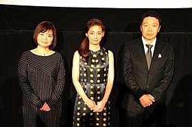 ハイテンションの真梨幸子氏に尾野真千子もクスリ「凶悪」