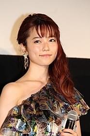 舞台挨拶に登場した島崎遥香「劇場霊」