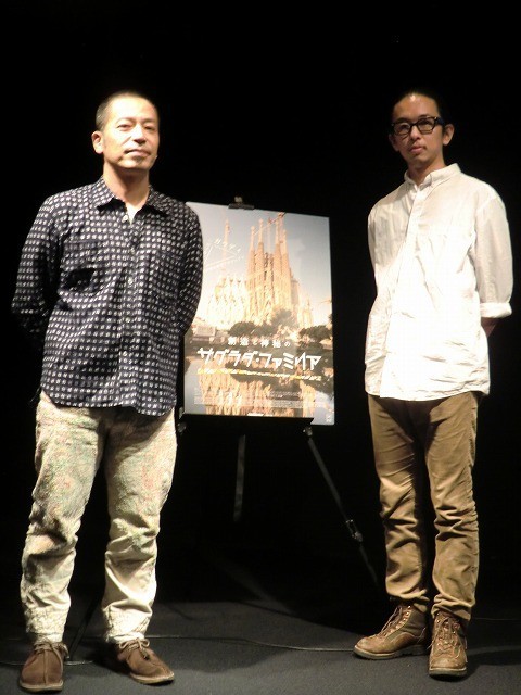 建築家の岡啓輔氏（左）と写真家の佐藤健寿氏
