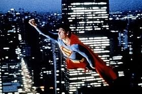 映画「スーパーマン」の名場面を科学的に解明?「スーパーマン」