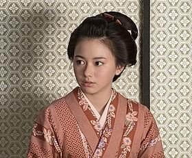 瑛太と“14歳離れた年の差夫婦”に!「殿、利息でござる!」