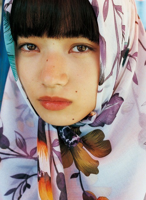 小松菜奈、初写真集が3月に発売！トルコで“現地の女の子”に
