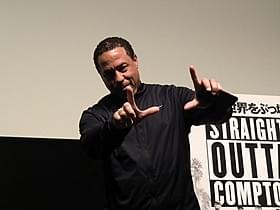 来日したDJイェラ「ストレイト・アウタ・コンプトン」