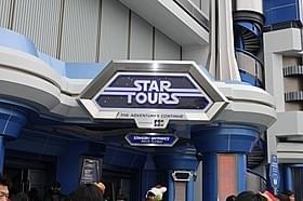 「スター・ツアーズ:ザ・アドベンチャーズ・コンティニュー」「スター・ウォーズ」