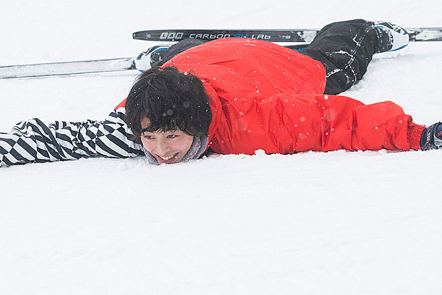 高杉真宙、スキー選手役に初挑戦 長野五輪の競技場で練習重ね「今は楽しく滑ってます」 - 画像10