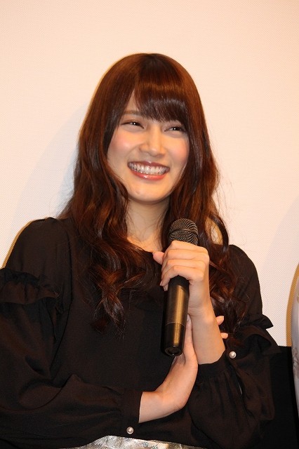 「AKB48」入山杏奈、共演の松山優太に“目力”ほめられ照れ笑い - 画像5