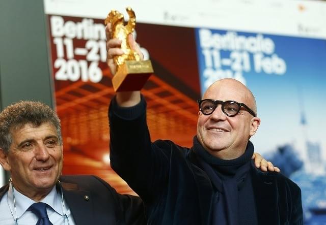 ベルリン映画祭、難民問題映した伊ドキュメンタリーに金熊賞