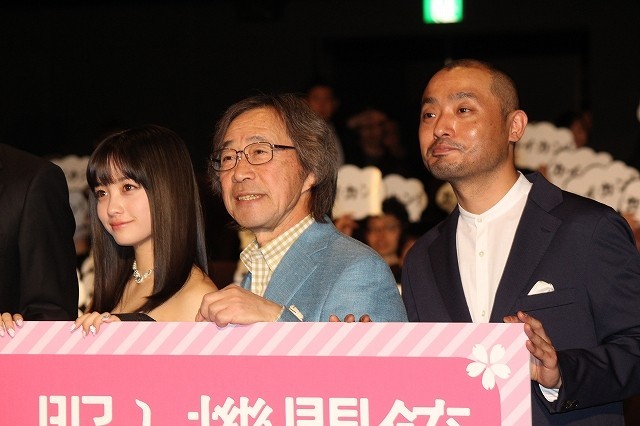 橋本環奈、初主演映画公開に胸いっぱい！「女優のお仕事が大好き」
