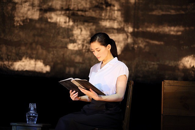 是枝裕和＆綾瀬はるかが戦争の記憶を語り継ぐ朗読劇「いしぶみ」7月公開