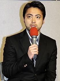 NHKスペシャルのナレーションを 完遂した俳優の山田孝之