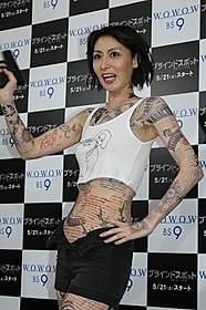 全身タトゥーのペイントを施した鳥居みゆき「マイティ・ソー」