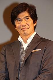 群馬での舞台挨拶に立った佐藤浩市「64 ロクヨン 前編」