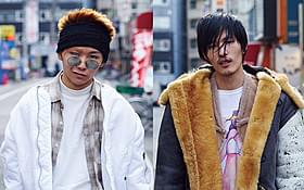 狂気の犯罪者を演じる須賀健太(左)とNOZOMU「ディアスポリス DIRTY YELLOW BOYS」