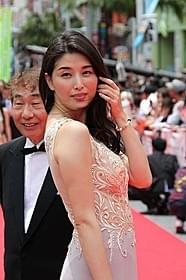 沖縄映画祭に参加した蛭子能収と橋本マナミ「任侠野郎」