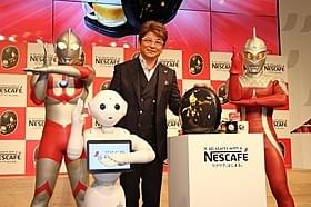 ウルトラマンたちとの共演にご満悦の哀川翔