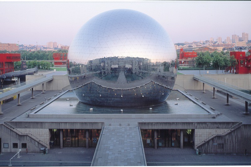【世界の映画館めぐり】パリのIMAXドームシアター「ラ・ジェオド」で、大迫力のドキュメンタリーを楽しもう