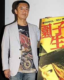 撮影秘話を明かした大島新監督「園子温という生きもの」