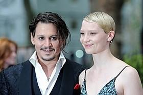 「アリス・イン・ワンダーランド 時間の旅」をお披露目「アリス・イン・ワンダーランド」